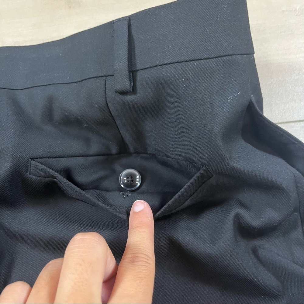 Van Heusen Men's Cool Flex Slim Fit Black Dress Pants - Picture 7 of 14